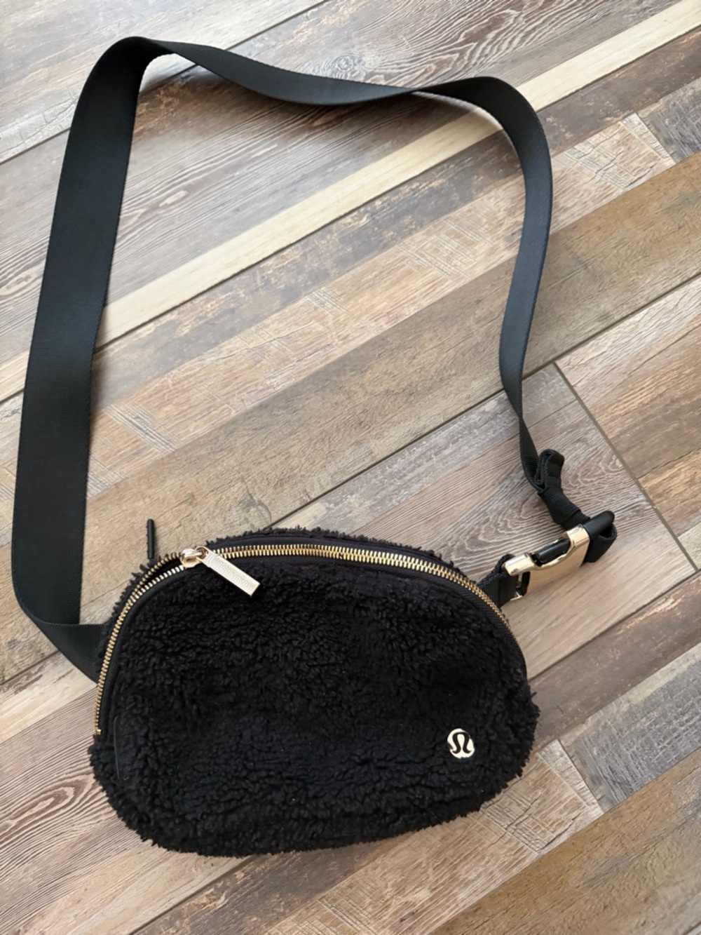 lululemon athletica Black Sherpa Crossbody Belt Bag with Gold Hardware